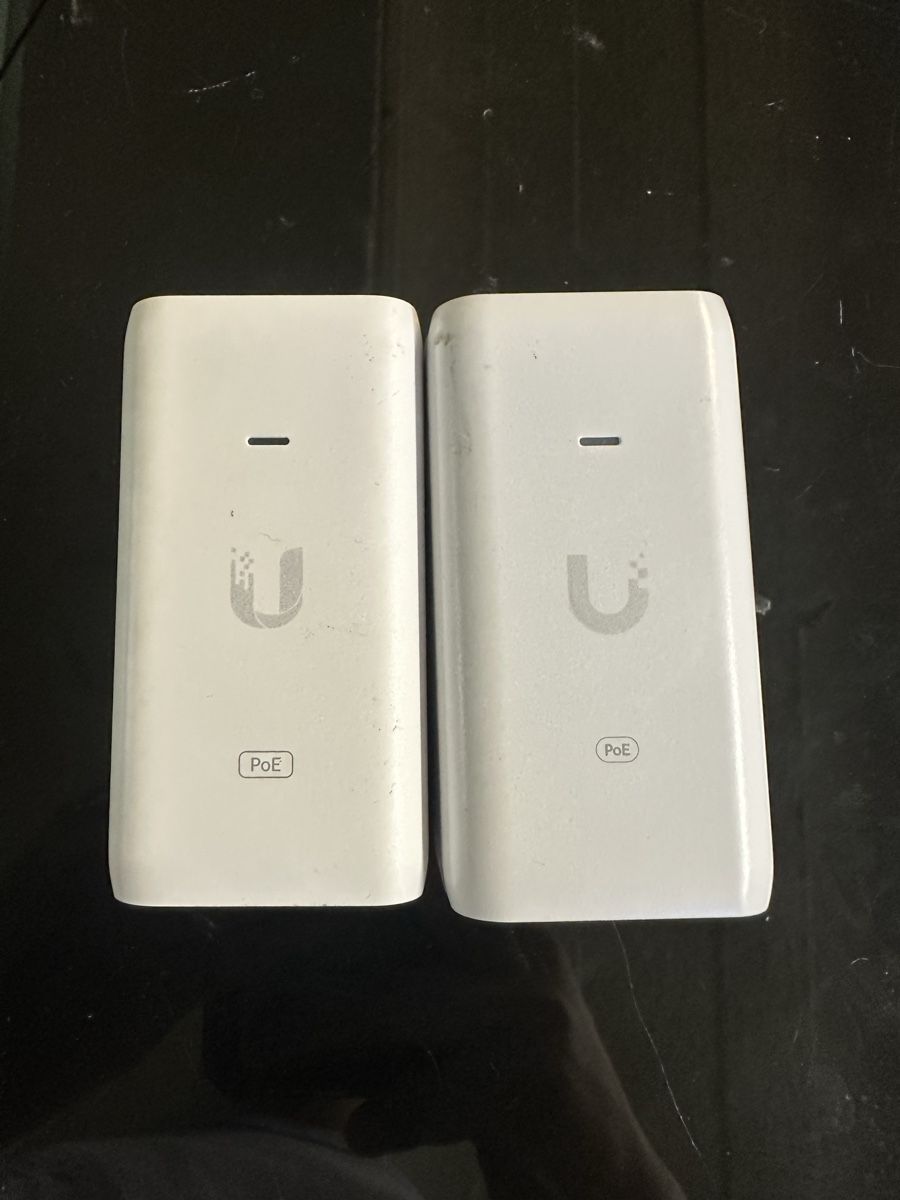 Ubiquiti Unità & Adattatore: UniFi 15W PoE Adapter 17 Stk. – Nuovo (secondo la descrizione) da Luzern venduto da FrankGroebel 1