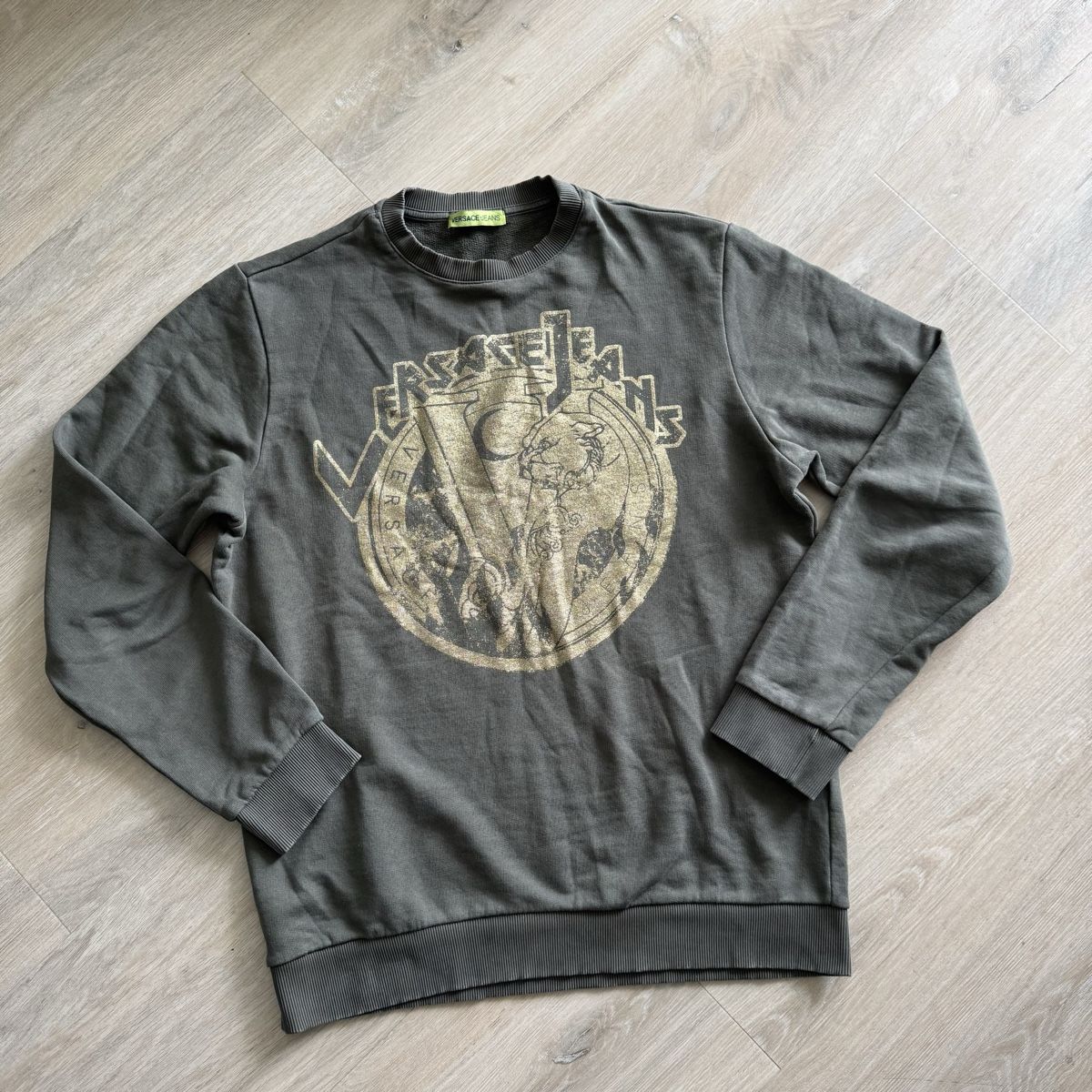 Versace Pullover & Sweatshirts: Pull Versace Jeans Taille M – Neu (gemäss Beschreibung) aus Colombier NE von kajo04