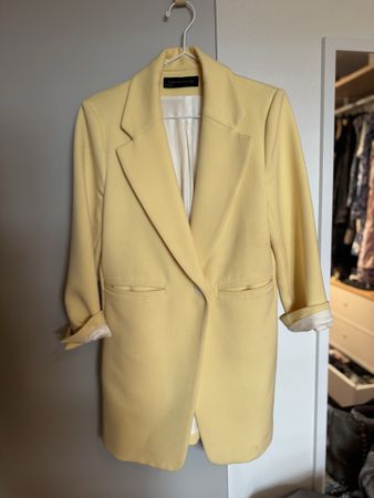 Zara Woman Blazer - Yellow, Size M, Stylish & Springy!