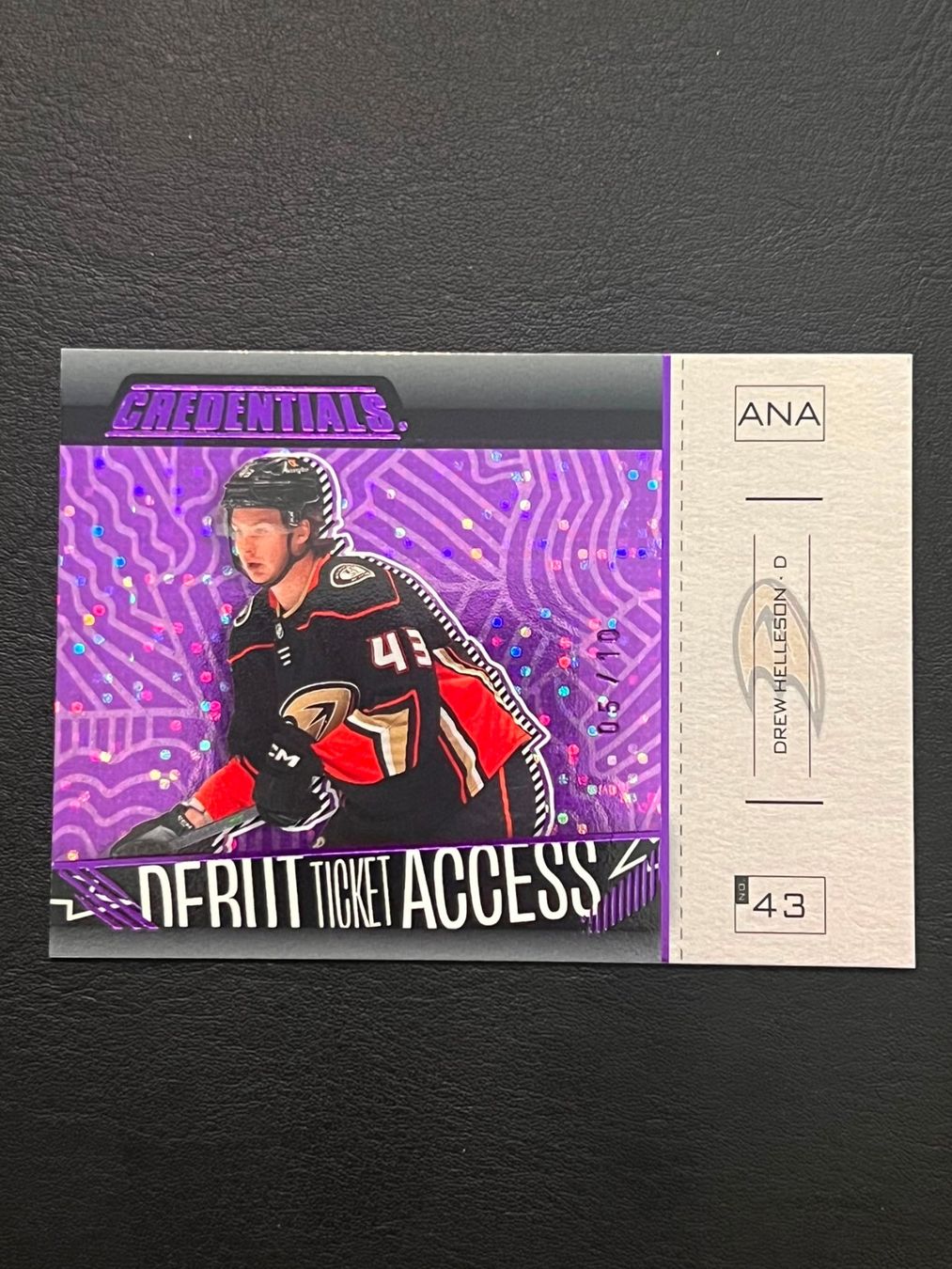 NHL Carte collezionabili: Drew Helleson 2023-24 Debut Ticket Access /10 Anaheim Ducks – Nuovo (secondo la descrizione) da Möhlin venduto da SwissHockeyCards