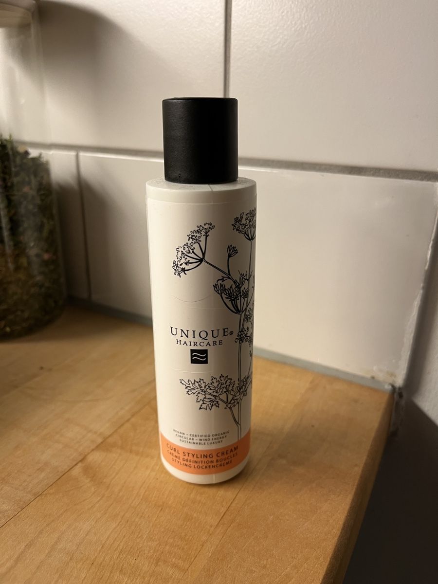Prodotti per capelli: Locken crème – Usato da Bern venduto da Nina_Lou