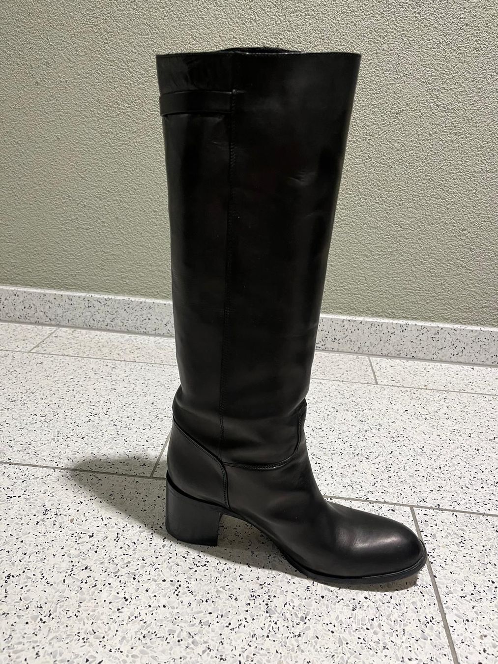Benci Brothers Scarpe da donna: Schwarze Lederstiefel – Usato da Zollikon venduto da gab_v26c 2