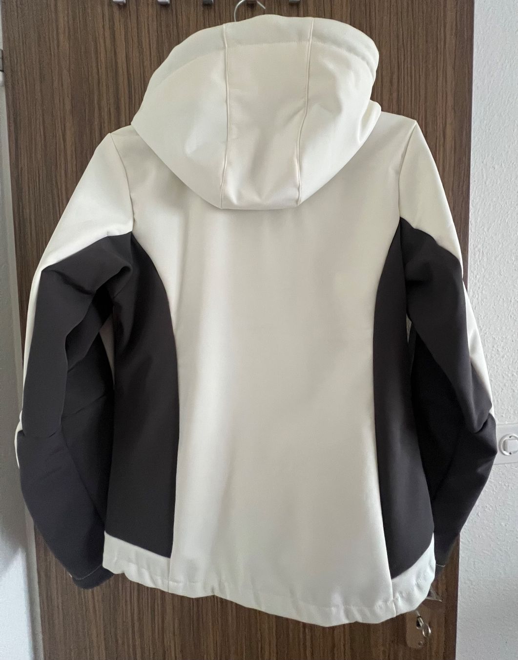Giacche: Sportjacke neuwertig, Gr. 38 – Nuovo (secondo la descrizione) da Rüschlikon venduto da Picpara 1