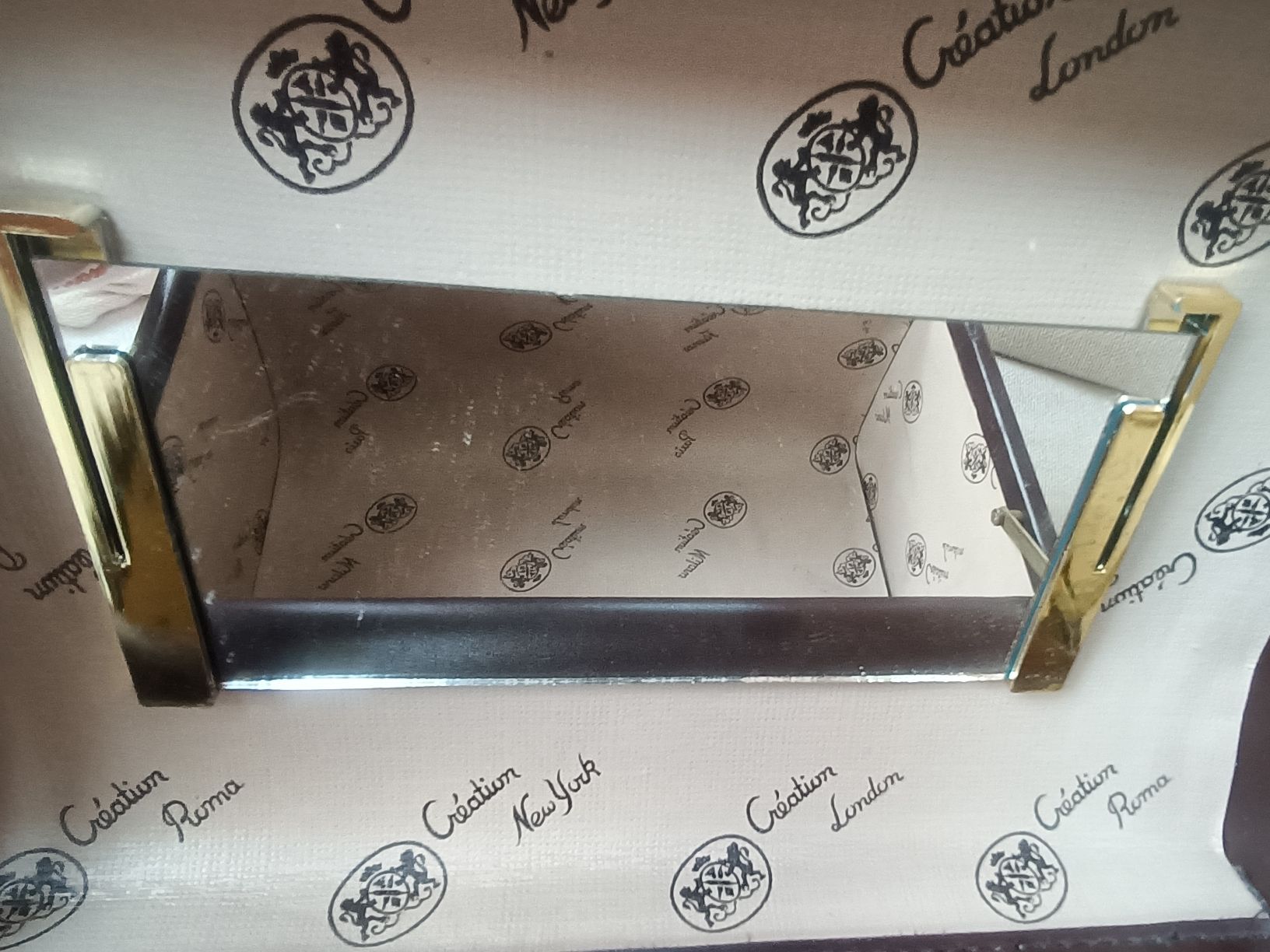 Kosmetikkoffer: 80er Jahre Vintage Kosmetikbox – Gebraucht aus Lugano von riccardo012 7