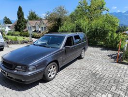 Volvo V70 T5