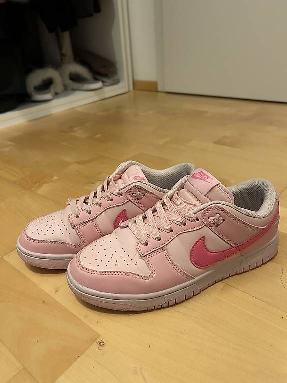 Nike Damenschuhe: Dunk low rosa - taglia 40 – Gebraucht aus Arzo von mar_6rdb