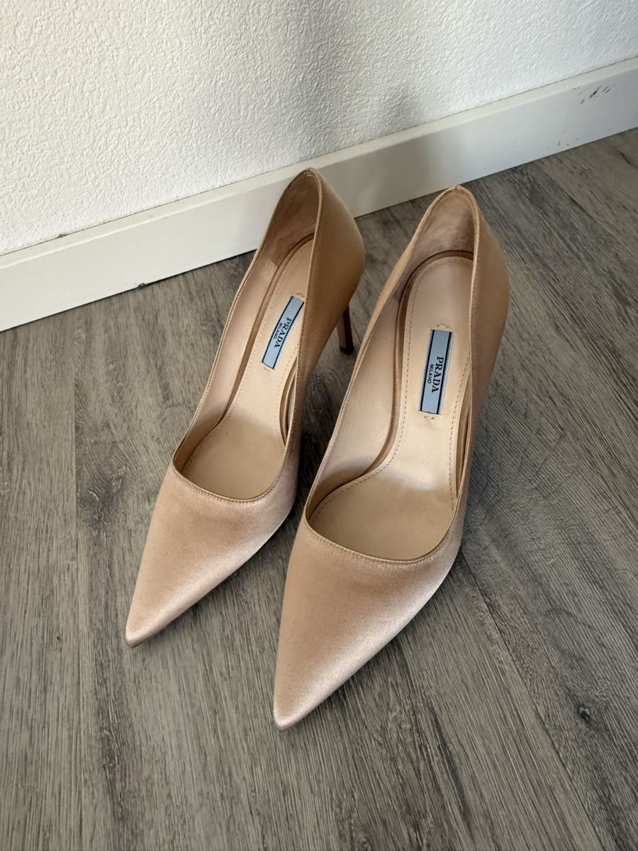 Prada Scarpe da donna: Prada silk heels beige NEW – Nuovo (secondo la descrizione) da Estavayer-le-Lac venduto da sto_y5c2 2