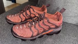 NIKE AIR VAPORMAX SNEAKERS