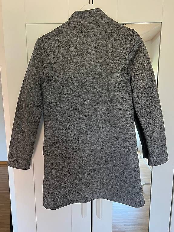 Vestes: Blazer anthrazitfarben Grösse S von Only – D'occasion à Neftenbach par bebbels69 2