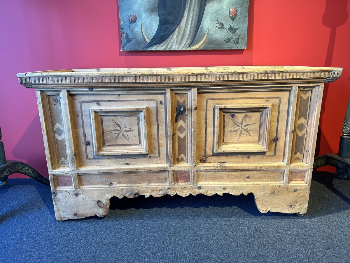 Truhen: Truhe Engadin dat.1665 – Gebraucht aus Gossau SG von Keller-Antiques