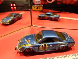Renault Alpin   1:43 (ohne Box) Solido No.181 FR  >  (H12)