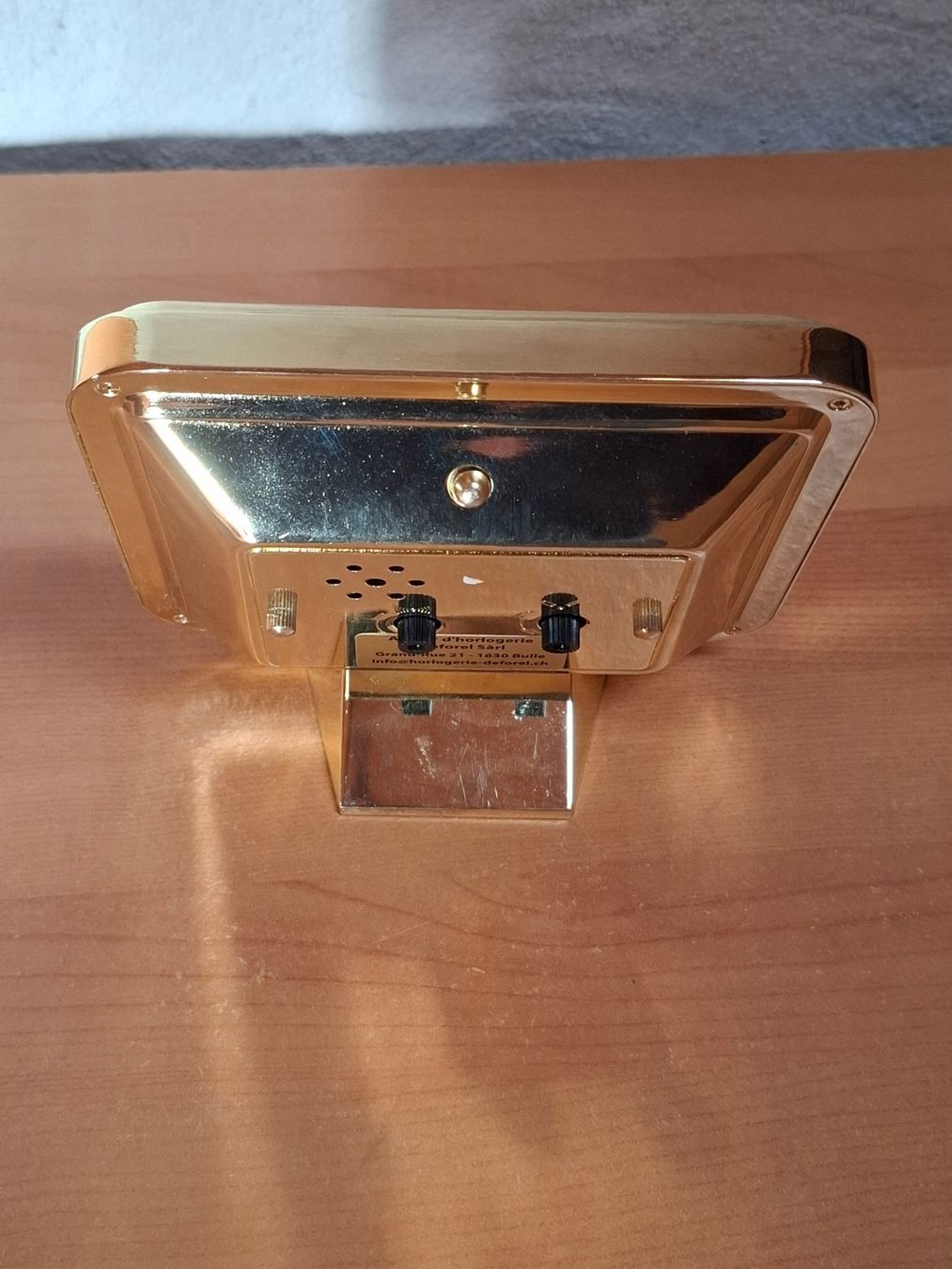 Sveglie: Réveil Atlanta rectangulaire doré – Nuovo e nell'imballaggio originale da Marsens venduto da jogocade 2