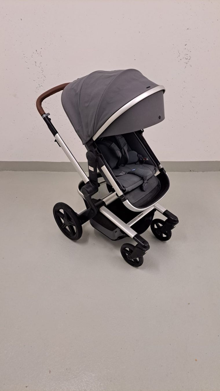 Joolz Carrozzine: Joolz  Kinderwagen, Grau – Usato da Zürich venduto da dylan1975 9