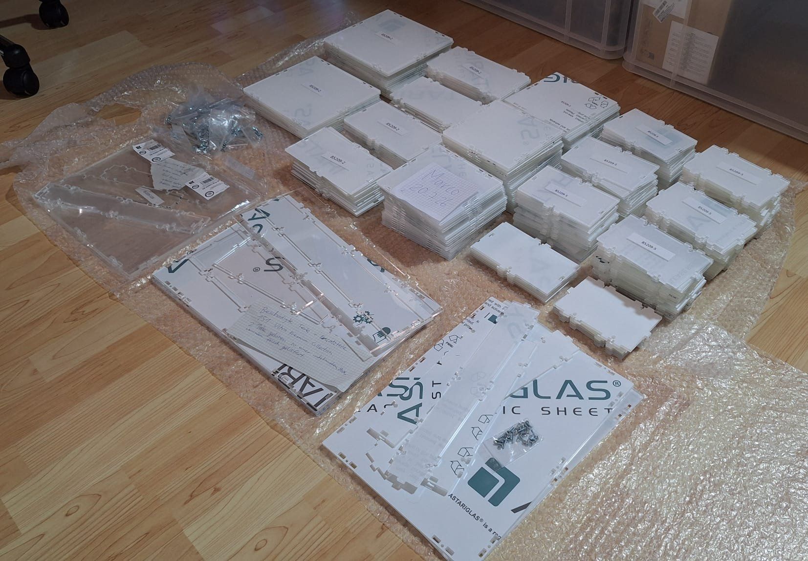 Pokémon Sammelbilder & Trading cards: Pokemon 47 Acryl Cases – Gebraucht aus Andwil SG von popatus 2