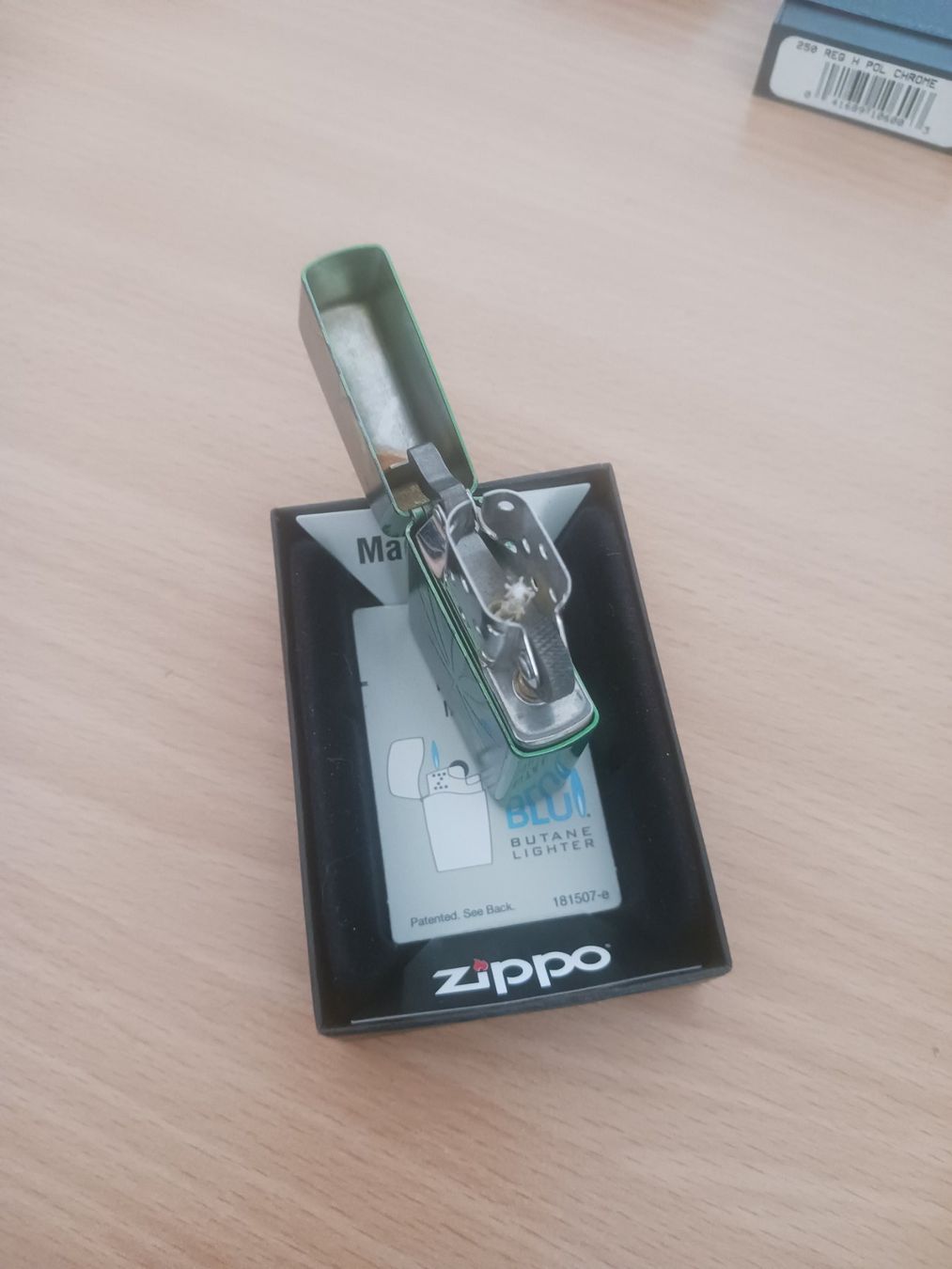 Zippo Accendini: Zippo 2019 – Nuovo e nell'imballaggio originale da Sion venduto da aym_g5t9 4