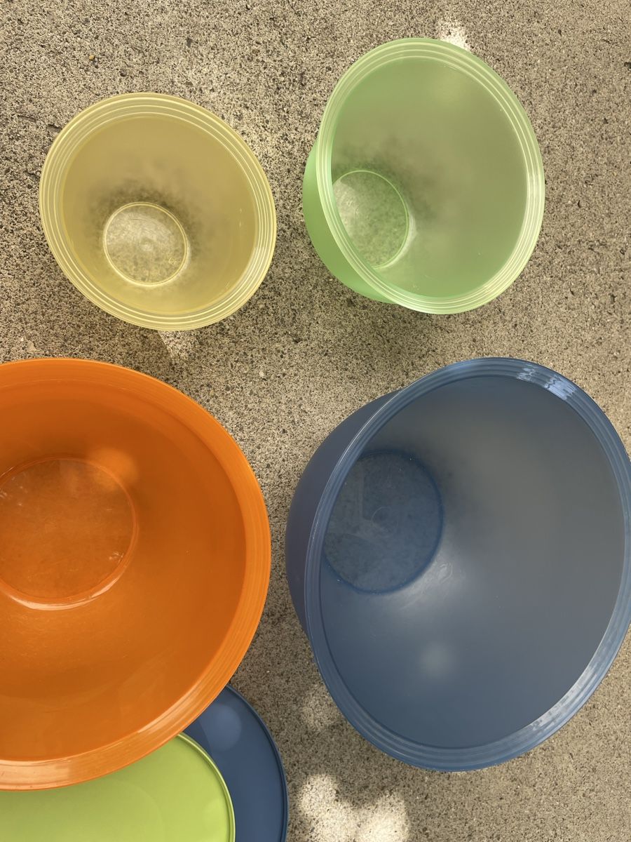 Ciotole: Tupperware 4-teilig  farbig gebraucht – Nuovo (secondo la descrizione) da dotzigen venduto da patchwork01 1