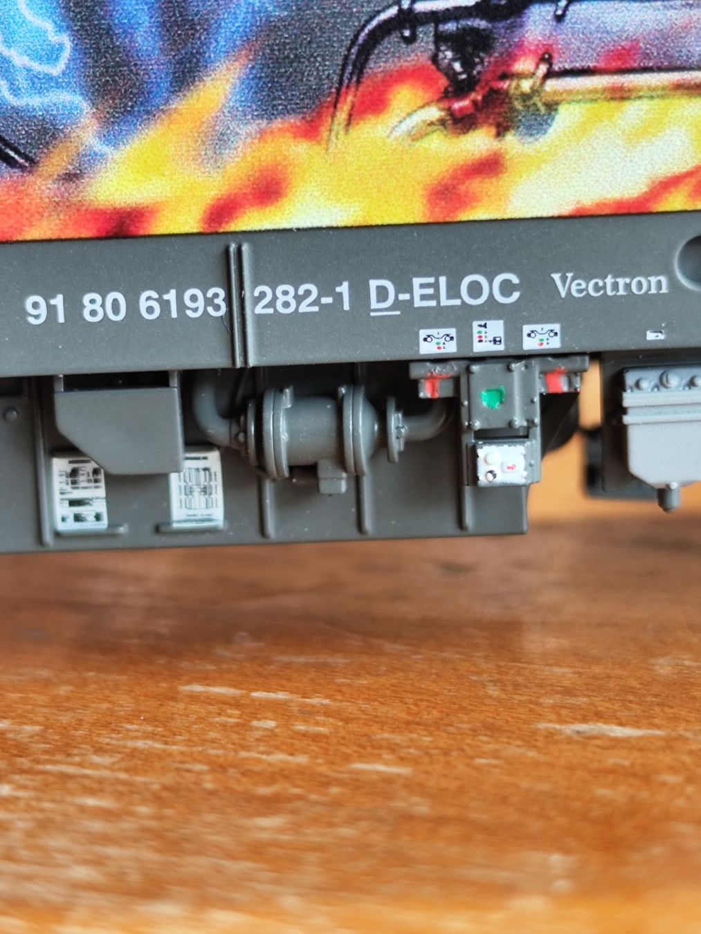 Jägerndorfer Modellini di ferrovie: Jägerndorfer H0 AC~ Vectron ELL BR 193 ZIMO Decoder – Nuovo e nell'imballaggio originale da Studen SZ venduto da RahanKappa 5