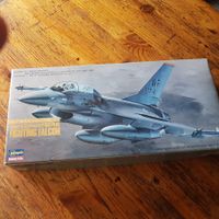 Hasegawa 1/72 GD F-16B Plus Fighting Falcon