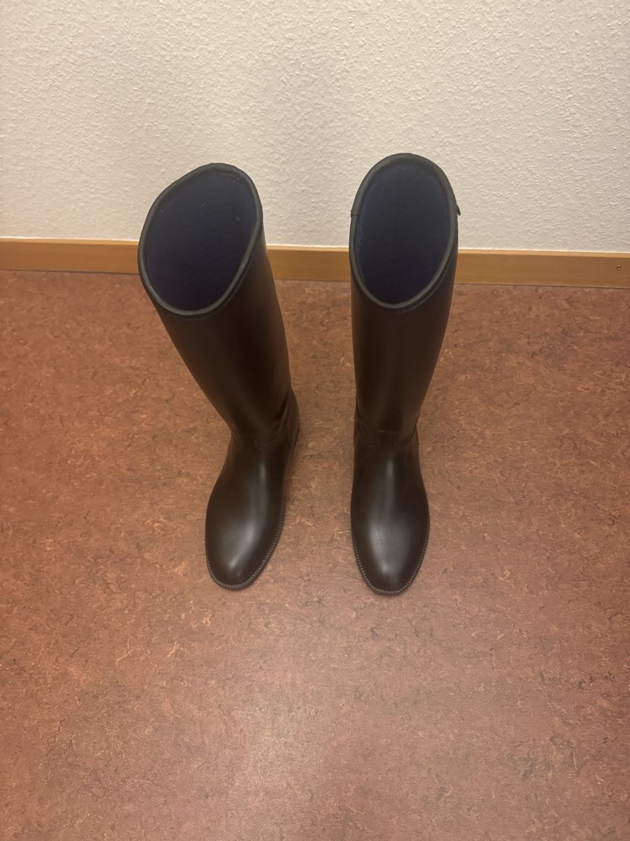 Scarpe da uomo: Equestrian Boots, Size 36, – Usato da Meilen venduto da Gamarragae