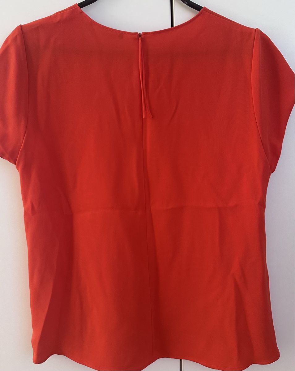 Windsor Chemisiers: Chic Red Windsor Top – D'occasion à Binningen par can_s2yh 2