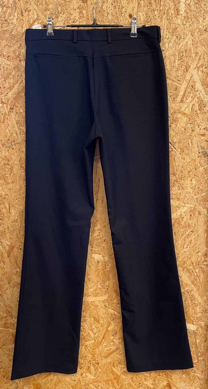 Zara Pantaloni: ZARA pantalon noir T42 – Usato da Lausanne venduto da PlusValue_Lausanne 1