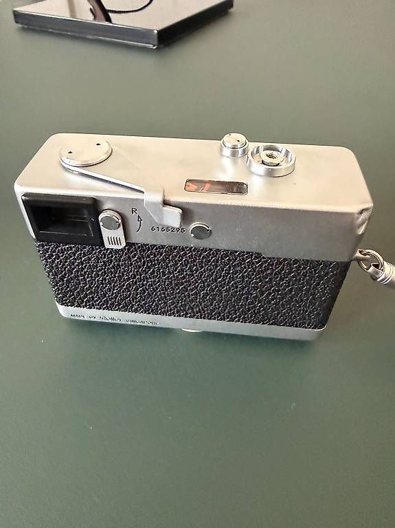 Fotocamera: Rollei 35 (Belichtungsmesser defekt) – Usato da Zürich venduto da mic_m9md 2