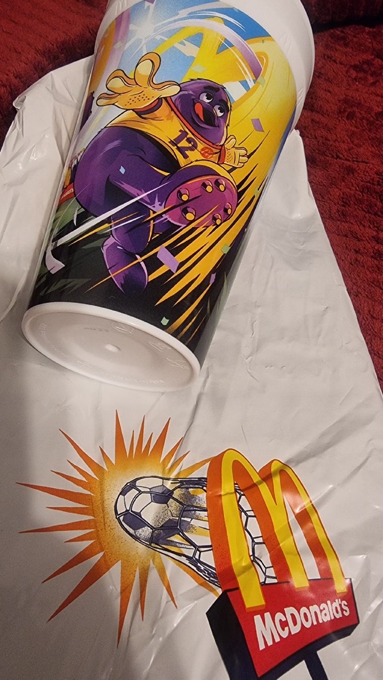 Set di piatti: Grimace  World Cup 26  McDonalds Cup Limited Edition – Nuovo e nell'imballaggio originale da Bern venduto da Nik_29jr