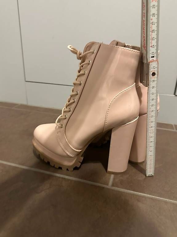 Scarpe da donna: Stiefelleten High Heels – Usato da Schlieren venduto da S_Dragon 2