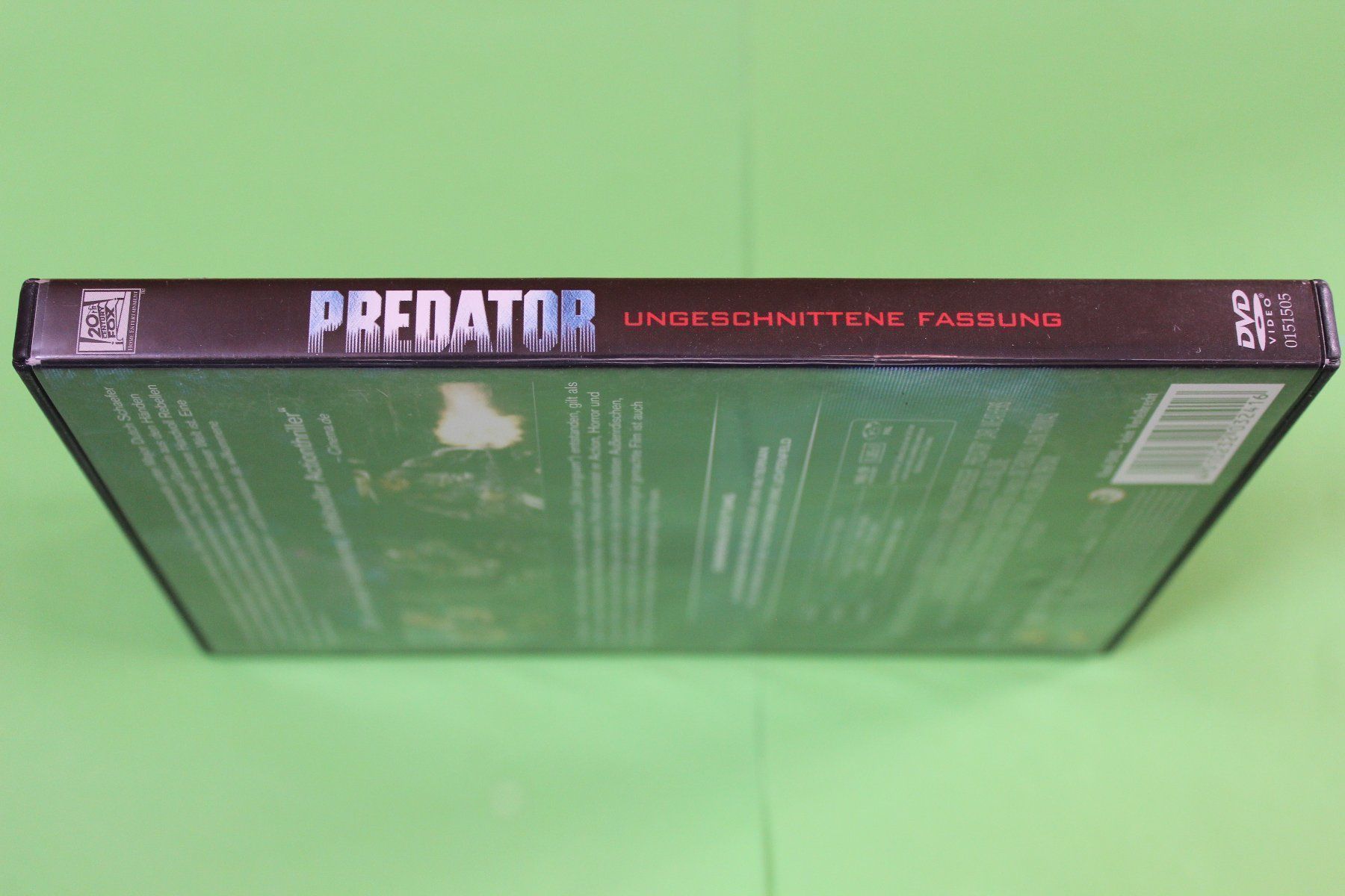 Alle DVDs: PREDATOR (ARNOLD SCHWARZENEGGER) - UNCUT DVD 1987 – Gebraucht aus Tübach von JamesStone 5