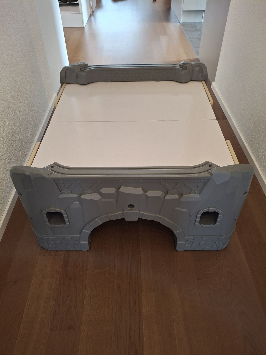 Hape Giocattoli: Hape Spieltisch mit Stauraum – Usato da Oberentfelden venduto da lis_hau 2