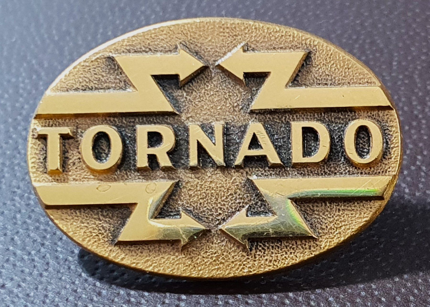 Kit di modellismo & Modellini statici: R328 - Pin TORNADO – Usato da Reinach BL venduto da Boston-Verkauf