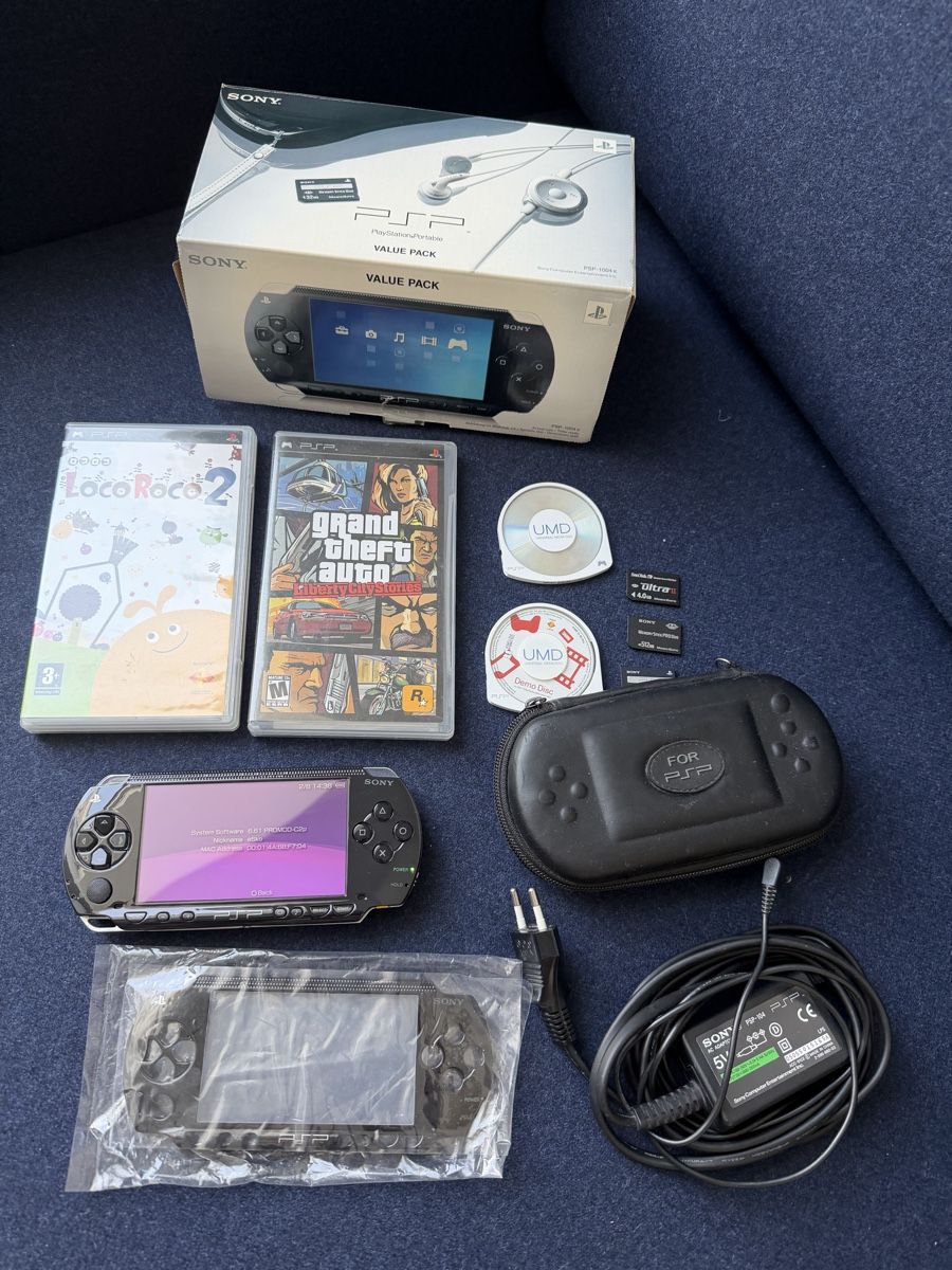 Sony Consoles: Sony PSP-1004 complete set + games – D'occasion à Zürich par jankais3r