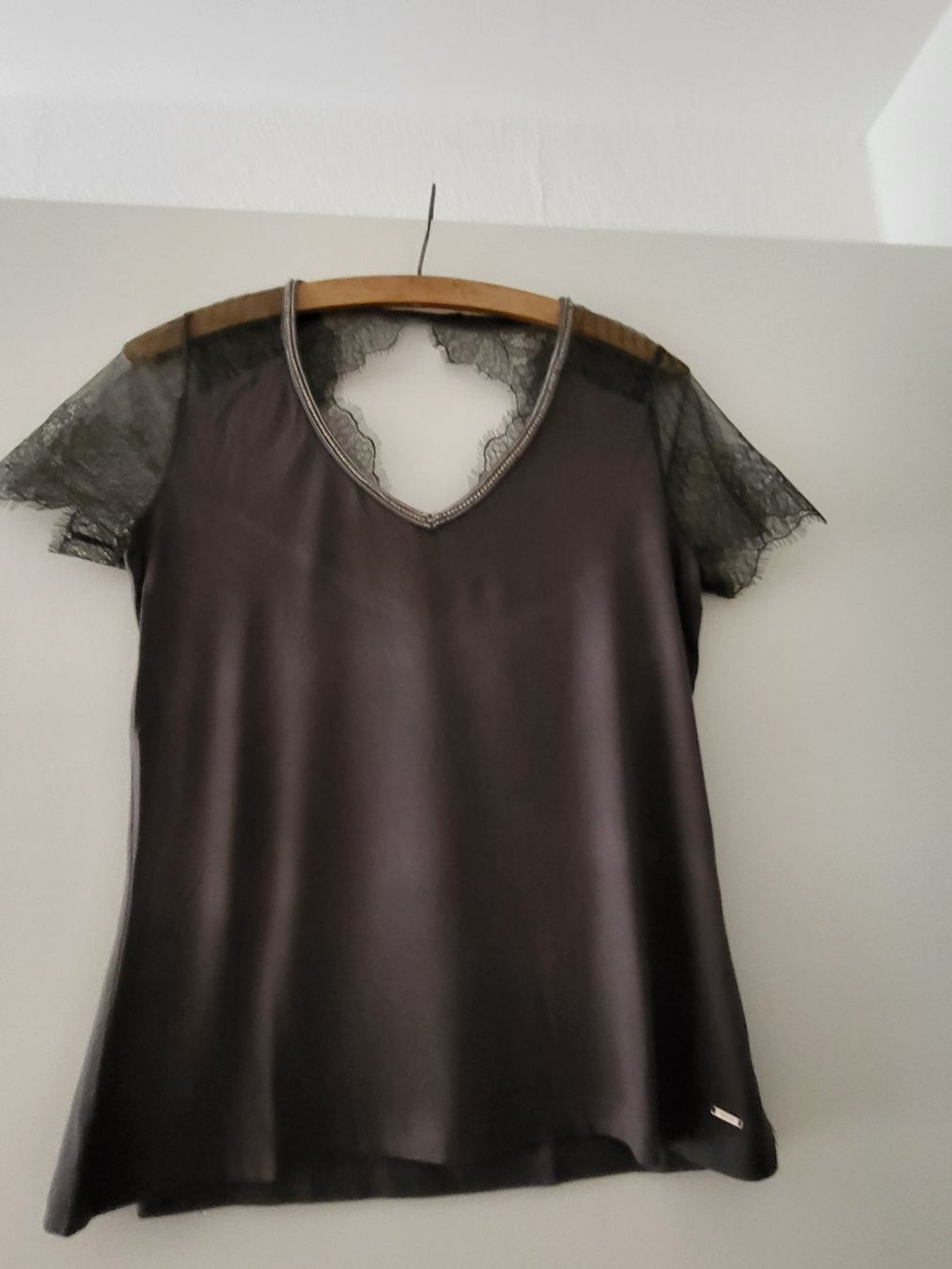 Morgan Top: Top avec dentelle – Usato da Vevey venduto da dzi_glb9