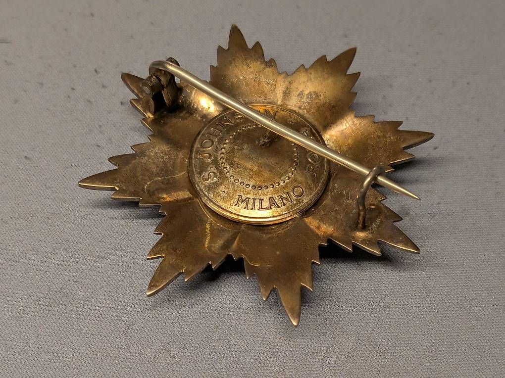 Broches & Aiguilles: Broche d'un Ordre – D'occasion à Sion par goulu 1