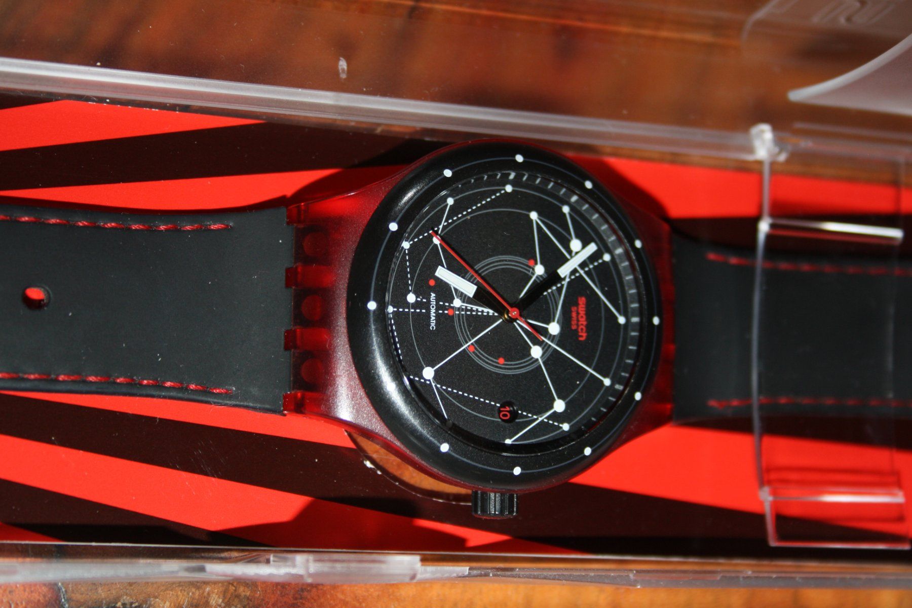 Swatch Orologi: SWATCH Uhr SUTR400 – Usato da Reinach BL venduto da Runni
