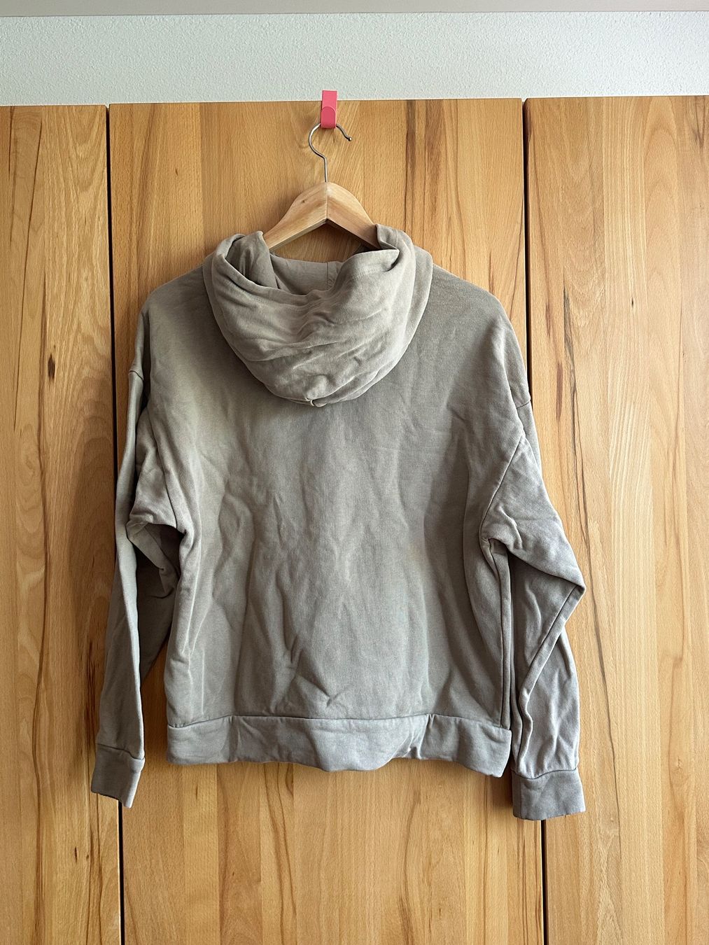 Puma Pullover & Sweatshirts: Puma Kapuzenpullover beige Gr. S – Gebraucht aus Schlieren von car_2bwb 2