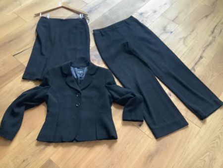 HOBSS London Dreier Damen Anzug - Gross 38