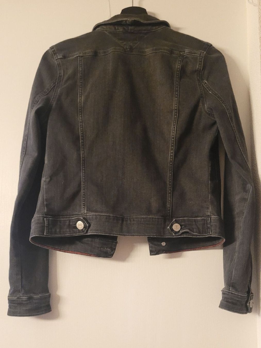 Tommy Hilfiger Jacken: Jeansjacke von Tommy Jeans XS – Neu (gemäss Beschreibung) aus Bremgarten AG von PrincessOfTheNight 1