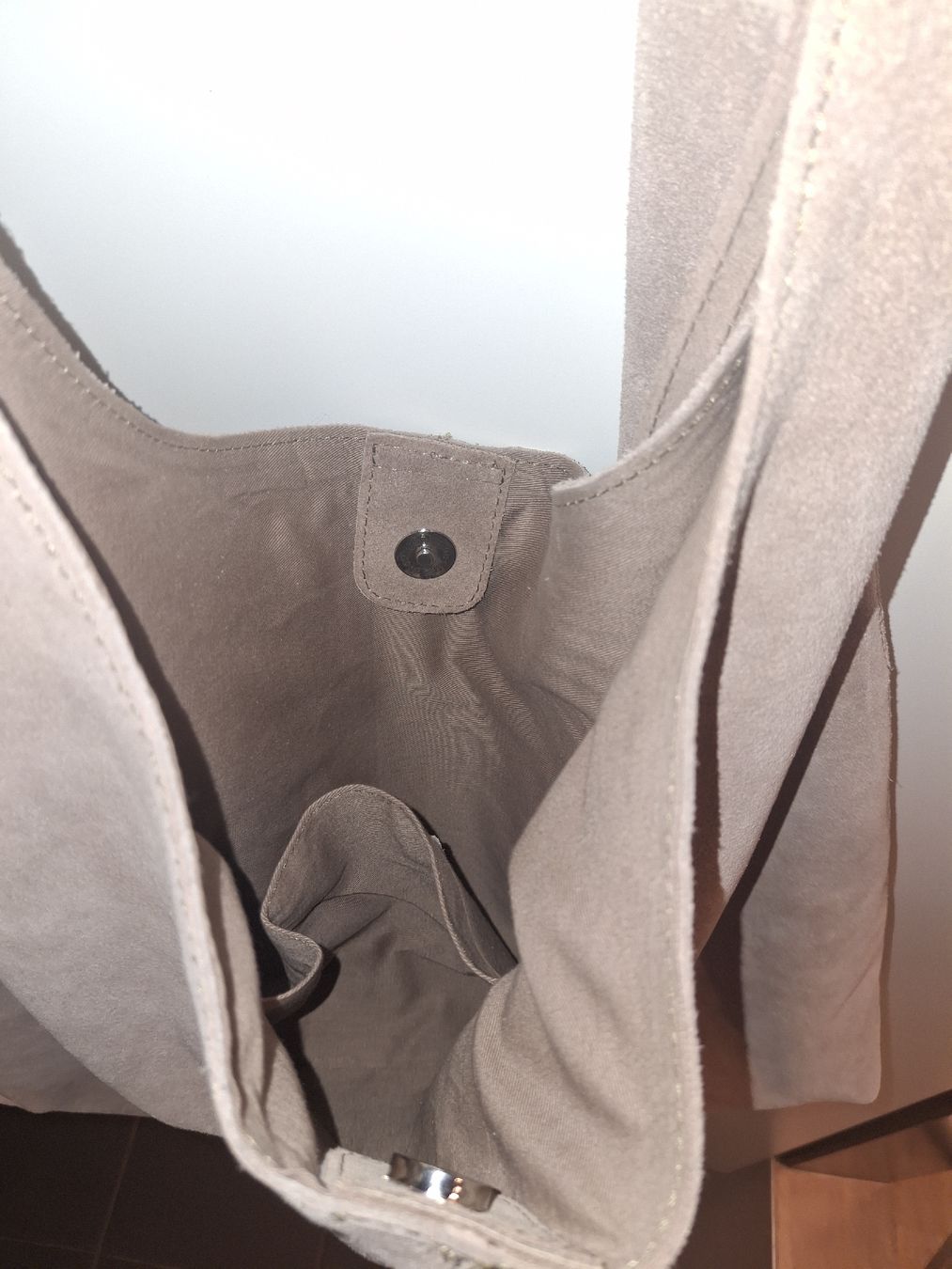 Borse da donna: Tasche Wildleder, beige – Nuovo (secondo la descrizione) da Glattpark(Opfikon) venduto da Beckf0rd 3