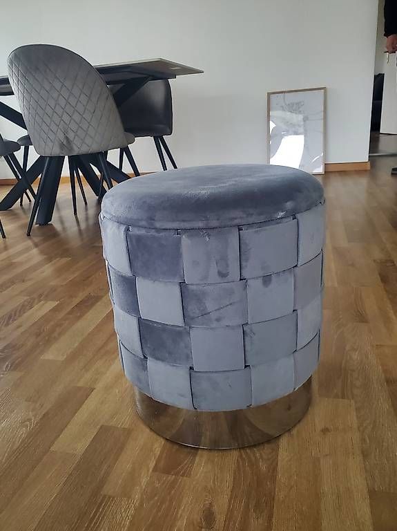 Tabourets: Hocker mit Stauraum – D'occasion à Jona par Paula_54 2