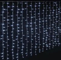AKTION Beleuchtung Lichtervorhang mit 800 weissen LED