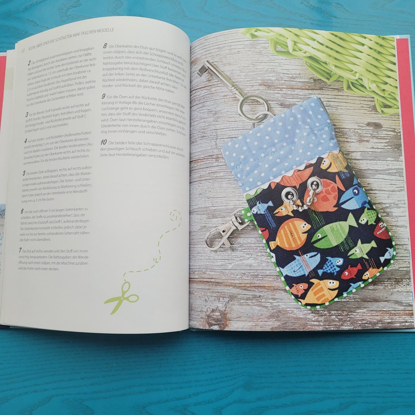 Libri: Taschen im Kleinformat nähen – Nuovo (secondo la descrizione) da SCHÜBELBACH venduto da CoKaHa 3