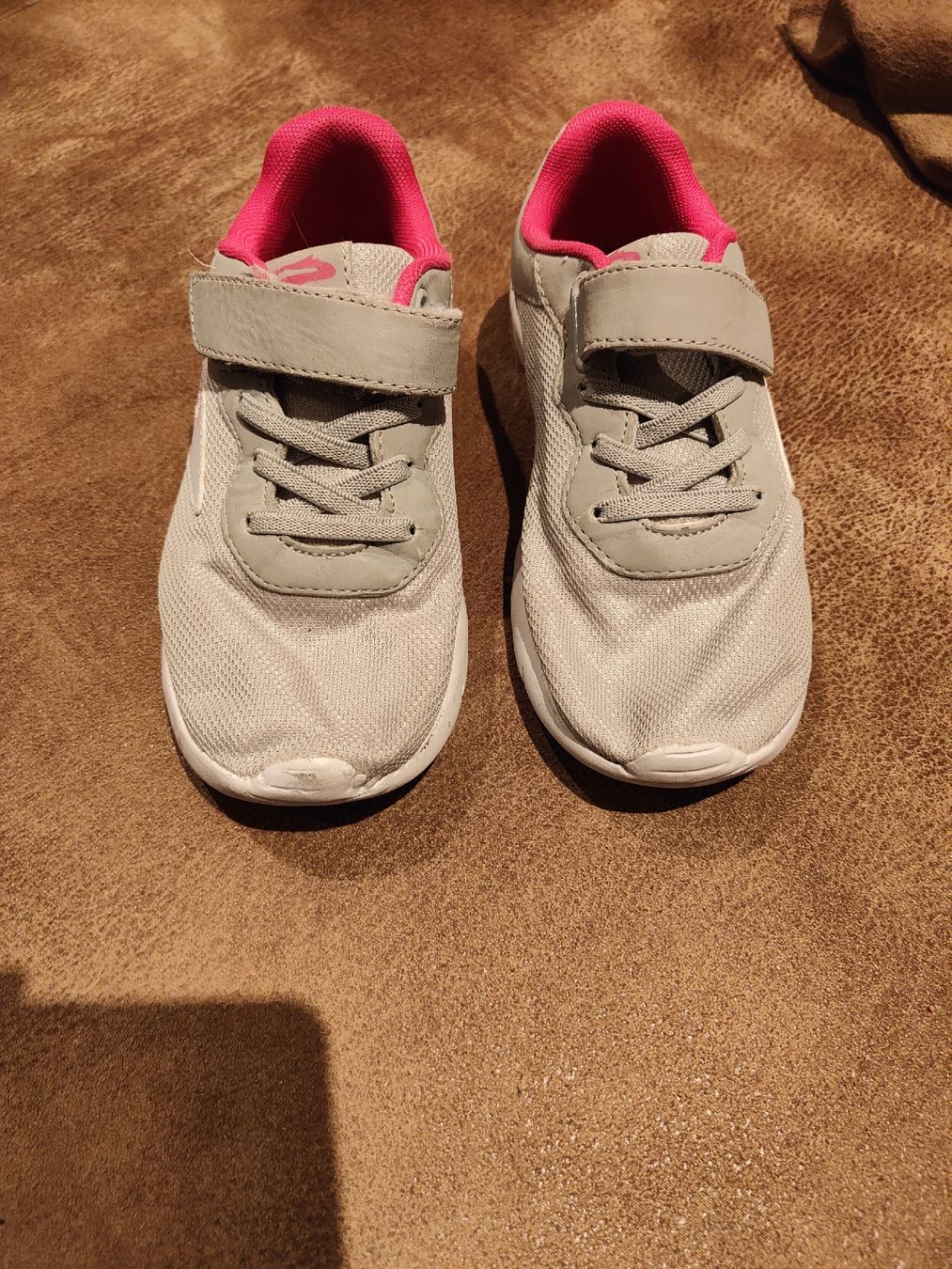 Scarpe per ragazze: Kinder Sneakers – Usato da Boswil venduto da Mige8912 1