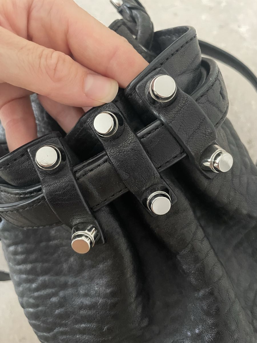 Alexander Wang Sacs femmes: Black leather studded Alexander Wang bag – D'occasion à Zürich par Aurelie.bny 2