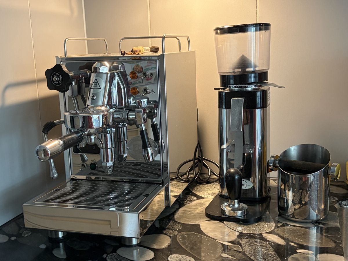 ECM Manufacture Kaffeemaschinen & Espressomaschinen: ECM Classika Espressomaschine – Gebraucht aus Zürich von Lex.omat 3