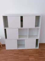 Möbel / verschiebbare Front