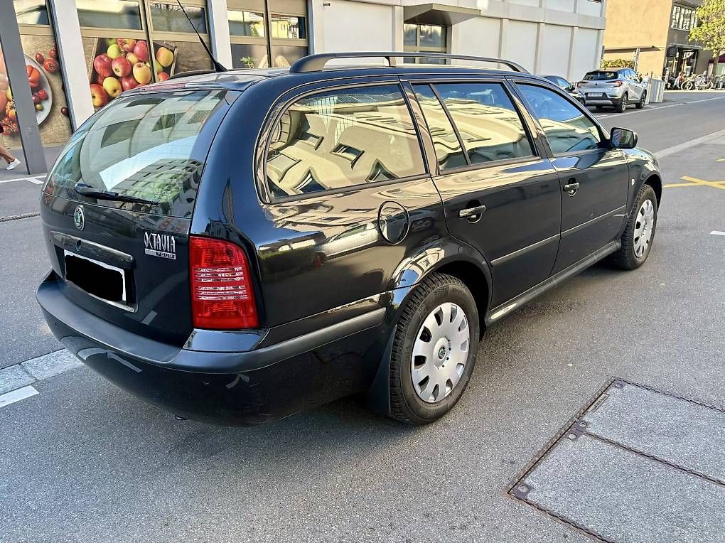Skoda Automobili: Skoda Octavia 1.9 tdi Tour – Usato da Löhningen venduto da Flachlandholzer 2