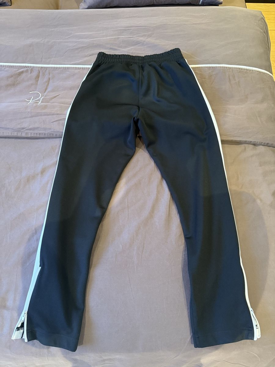 Palm Angels Pantaloni: Training Palm Angel  – Usato da Vésenaz venduto da lia_9ljt 1