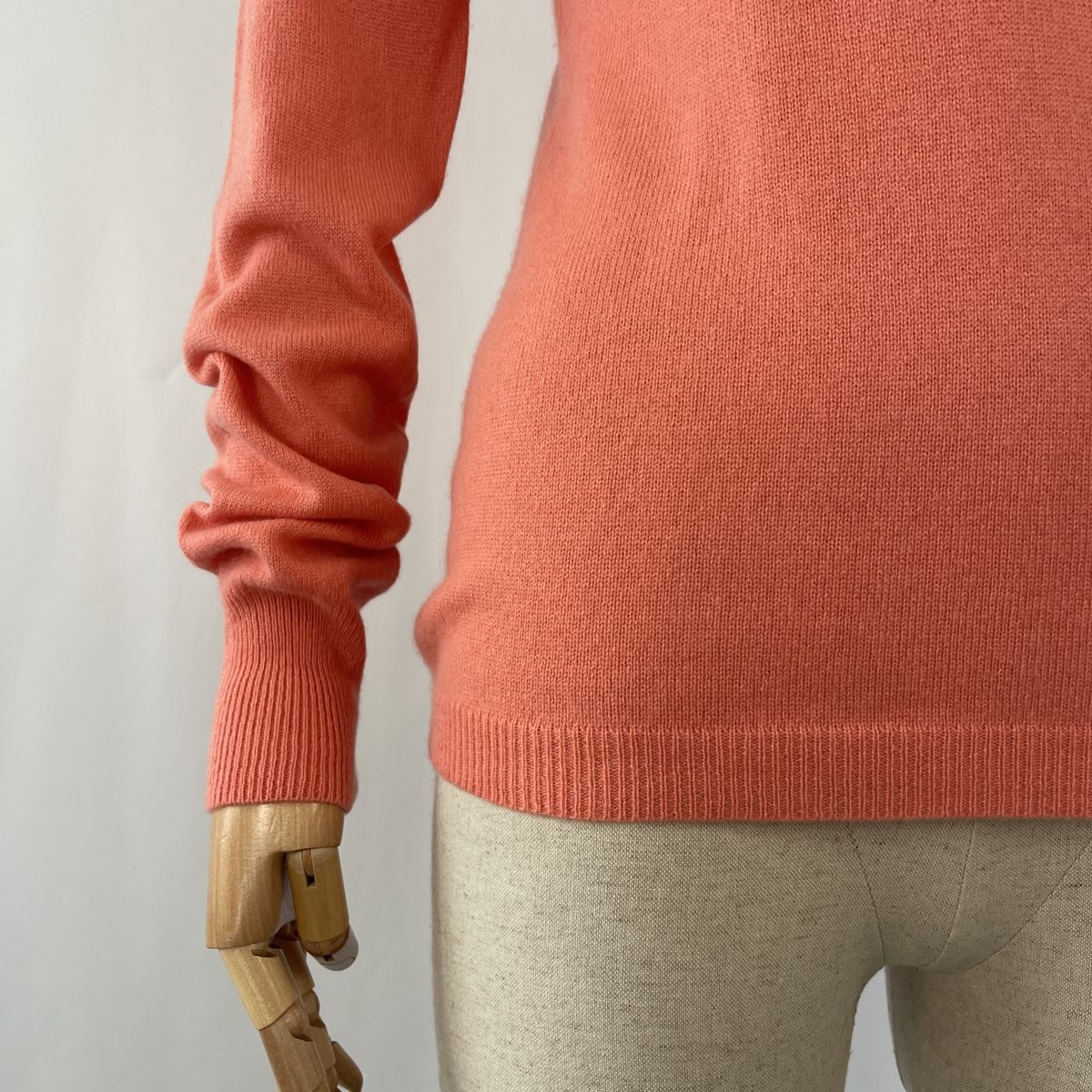 Pullover & Sweatshirts: DELICATELOVE New Cashmere Sweater – Neu (gemäss Beschreibung) aus Emmen von Nightingale_2022 1