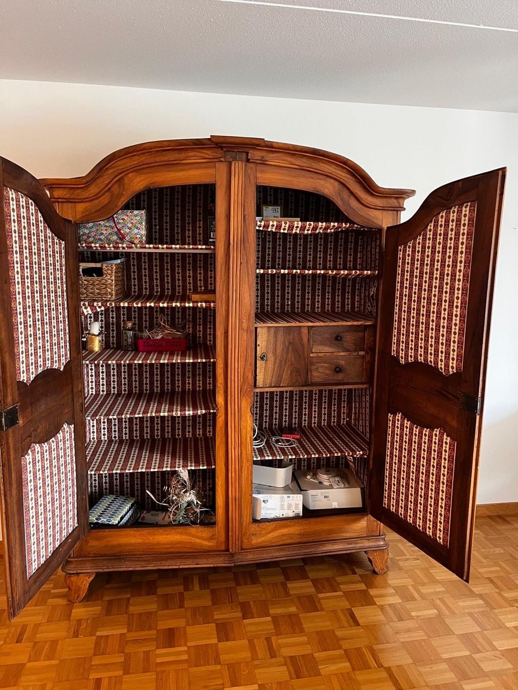 Schränke: Wunderschöner antiker Freiburger Schrank – Gebraucht aus Eschenbach SG von Faetzi11 1